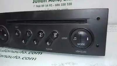 Second-hand car spare part audio system / radio cd for renault clio iii exception oem iam references 8200483757  8200483757t