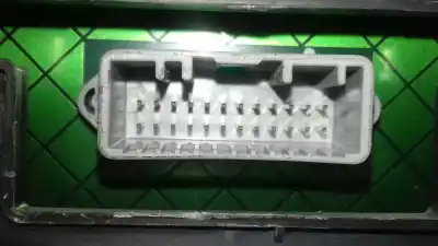 Peça sobressalente para automóvel em segunda mão quadrante por renault clio iii authentique referências oem iam 8200821001c  2rpf10a855a