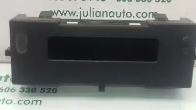 Second-hand car spare part multifunction display for renault clio iii exception oem iam references 8200755144