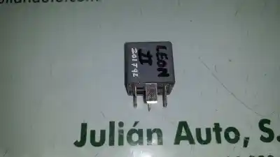 Peça sobressalente para automóvel em segunda mão relé para automóvel por seat leon (1p1) reference referências oem iam 8d0951253a