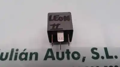 Peça sobressalente para automóvel em segunda mão relé para automóvel por seat leon (1p1) reference referências oem iam 8d0951253a