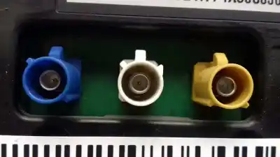 Peça sobressalente para automóvel em segunda mão módulo / sistema de navegação gps por renault clio iii exception referências oem iam 269155024r  ia3080j02752