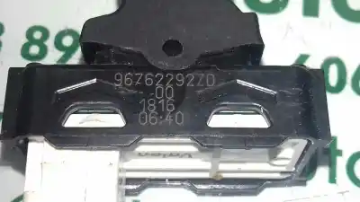 Pezzo di ricambio per auto di seconda mano interruttore alzacristalli anteriore destro per citroen c3 pure tech riferimenti oem iam 96762292zd  