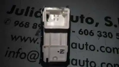 Pezzo di ricambio per auto di seconda mano interruttore alzacristalli anteriore destro per citroen c3 pure tech riferimenti oem iam 96762292zd  