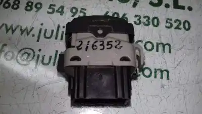 Second-hand car spare part switch for renault clio iii authentique oem iam references 2808202  