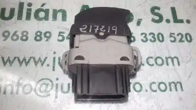 Second-hand car spare part right front power window switch for renault clio iii authentique oem iam references 2808203  