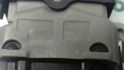 Second-hand car spare part right front power window switch for renault clio iii authentique oem iam references 2808203  