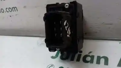 Pezzo di ricambio per auto di seconda mano interruttore alzacristalli anteriore destro per renault fluence dynamique riferimenti oem iam 25421  