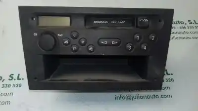 Peça sobressalente para automóvel em segunda mão Sistema De áudio / Rádio Cd por OPEL VIVARO Combi 2.7t Corto Referências OEM IAM 24462948  