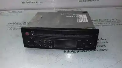 Peça sobressalente para automóvel em segunda mão sistema de áudio / rádio cd por renault trafic combi (ab 4.01) 27 cn combi9 acristalado referências oem iam 8200633639b