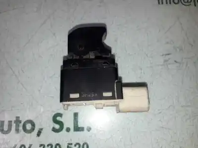Peça sobressalente para automóvel em segunda mão botão / interruptor elevador vidro traseiro direito por daewoo kalos 1.2 se referências oem iam 3h25a  