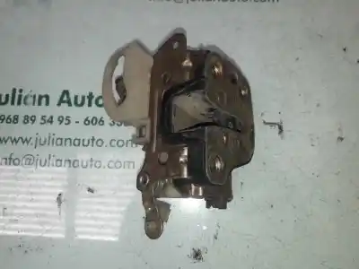 Second-hand car spare part LEFT FRONT DOOR LOCK for OPEL CORSA B  OEM IAM references 90452373  