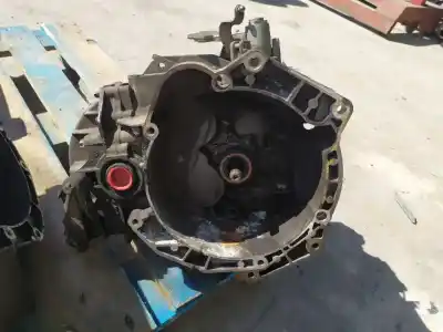 Peça sobressalente para automóvel em segunda mão  por OPEL CORSA D  Referências OEM IAM 55193621 6 VELOCIDADES 
