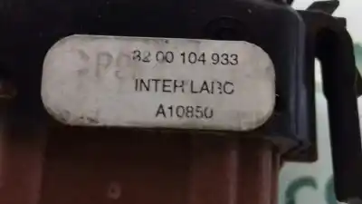 Peça sobressalente para automóvel em segunda mão trocar por opel vivaro combi 2.7t corto referências oem iam 8200104933  