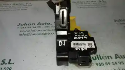 Second-hand car spare part left front door lock for kia cee´d drive oem iam references 81310a2100  81310a2100jgd