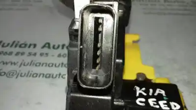 Second-hand car spare part left front door lock for kia cee´d drive oem iam references 81310a2100  81310a2100jgd