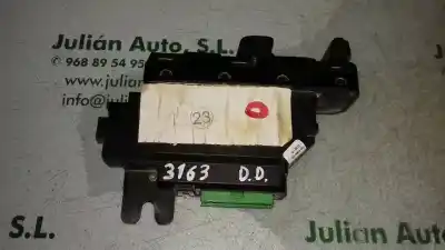 Peça sobressalente para automóvel em segunda mão botão / interruptor elevador vidro dianteiro direito por volvo xc90 2.4 d momentum geartronic (7 sitze) referências oem iam 5586n3rua  30746075