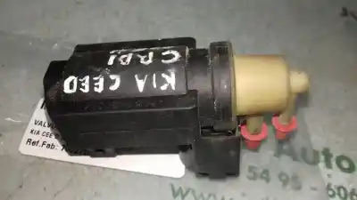 Second-hand car spare part additional air valve for kia cee´d drive oem iam references 70027202  351202a900