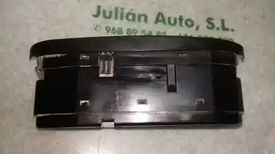Second-hand car spare part left front power window switch for hyundai coupe (gk) 2.0 16v cat oem iam references 9357027000a  9357027100b