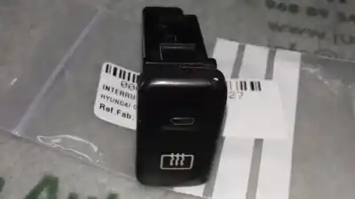 Pièce détachée automobile d'occasion BOUTON INTERRUPTEUR pour HYUNDAI GALLOPER  Références OEM IAM 864W0119  