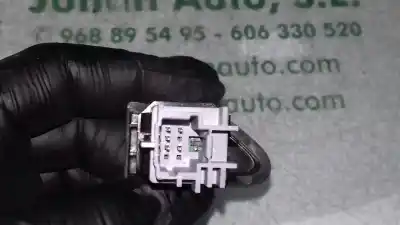 Pezzo di ricambio per auto di seconda mano interruttore per renault clio iv business riferimenti oem iam 252103678r  10026640