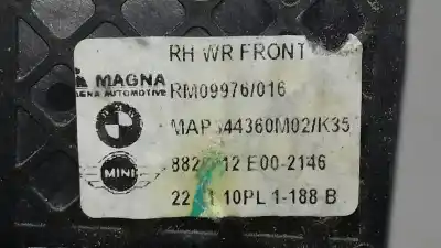 Peça sobressalente para automóvel em segunda mão elevador de vidros dianteiro direito por bmw mini (r56) one referências oem iam 8820012 mo9524 rm09976016