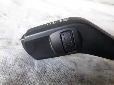 Pezzo di ricambio per auto di seconda mano comando pulito per ford focus lim. (cb8) sport riferimenti oem iam 4m5t17a553bd  