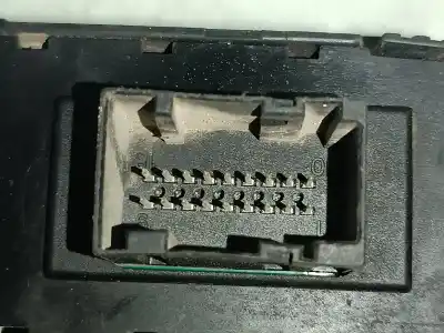 Peça sobressalente para automóvel em segunda mão botão / interruptor elevador vidro dianteiro esquerdo por fiat stilo multi wagon (192) 1.6 16v referências oem iam b569  