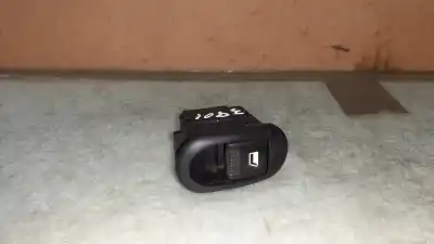 Second-hand car spare part right front power window switch for citroen c2 furio oem iam references 30054 96605364xt pa66gf15