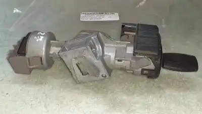 Peça sobressalente para automóvel em segunda mão  por FORD FOCUS BERLINA (CAP)  Referências OEM IAM 3M513F880AC  3M513F880