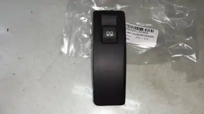 Second-hand car spare part RIGHT FRONT POWER WINDOW SWITCH for PEUGEOT 207  OEM IAM references 96612124  