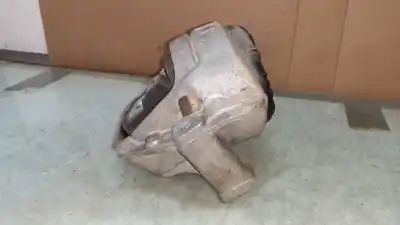 Second-hand car spare part left engine support for audi a4 berlina (b8) basis oem iam references 8r0199381  