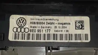 Second-hand car spare part interior light for audi a4 berlina (8e) 2.0 tdi oem iam references 8e0951177  