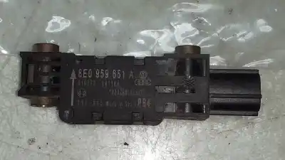 Peça sobressalente para automóvel em segunda mão sensor por audi a4 berlina (8e) 2.0 tdi referências oem iam 8e0959651a