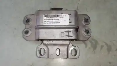 Pezzo di ricambio per auto di seconda mano Supporto Motore Sinistro per AUDI A3 (8P) 1.9 TDI Riferimenti OEM IAM L02190004504867  