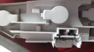 Peça sobressalente para automóvel em segunda mão farolim traseiro direito por renault modus confort dynamique referências oem iam 8200538785  