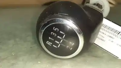 Second-hand car spare part gear lever knob for opel corsa d enjoy oem iam references 009123061 5 velocidades 