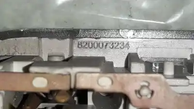 Second-hand car spare part interior light for renault clio iii authentique oem iam references 8200073234  