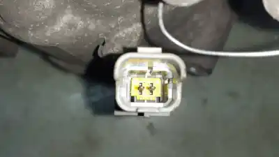 Peça sobressalente para automóvel em segunda mão compressor de ar condicionado a/a a/c por renault clio iii authentique referências oem iam 8200651251  sd6v12