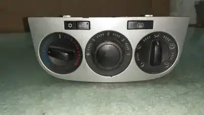 Piesă de schimb auto la mâna a doua CONTROLUL ÎNCALZIRE / AER CONDITIONAT pentru OPEL CORSA D  Referințe OEM IAM 466119570  5E0901310
