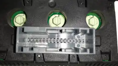 Second-hand car spare part multifunction display for opel meriva cosmo oem iam references 13208191 464652911 317099190