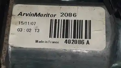 Peça sobressalente para automóvel em segunda mão elevador de vidros dianteiro direito por renault kangoo dynamique referências oem iam 402086  