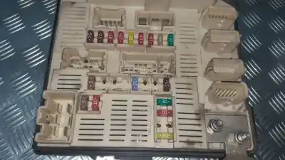 Second-hand car spare part fuse box unit for renault kangoo dynamique oem iam references 8200451802 9601313070 519220016