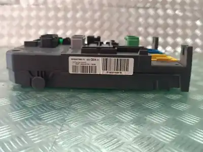 Second-hand car spare part fuse box unit for citroen c4 picasso feel oem iam references 9806687980  bsiq0401