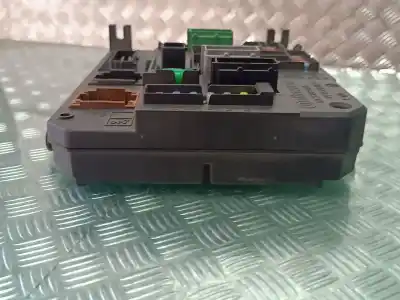 Second-hand car spare part fuse box unit for citroen c4 picasso feel oem iam references 9806687980  bsiq0401