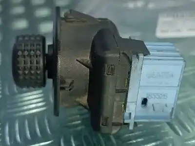 Pezzo di ricambio per auto di seconda mano controllo specchio per citroen c2 collection riferimenti oem iam 185526  