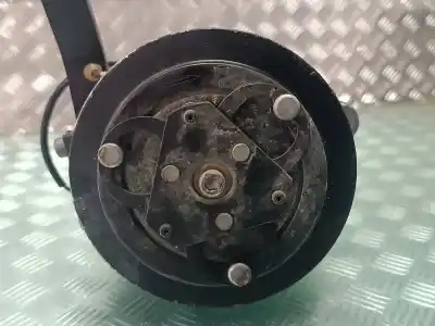 Second-hand car spare part air conditioning compressor for microcar mc2  oem iam references 70008311  r12r134a