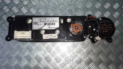 Second-hand car spare part climate control for ssangyong rodius xdi oem iam references 6870021000  
