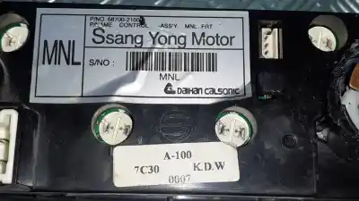 Second-hand car spare part climate control for ssangyong rodius xdi oem iam references 6870021000  