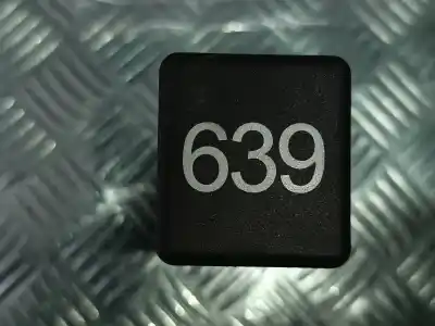 Pezzo di ricambio per auto di seconda mano relè per audi a4 avant (8e) 2.0 tdi riferimenti oem iam 4e0907282a  0281003029